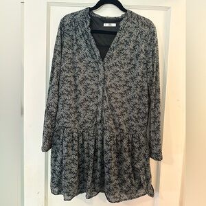 Long Sleeve White Floral Women’s Dress